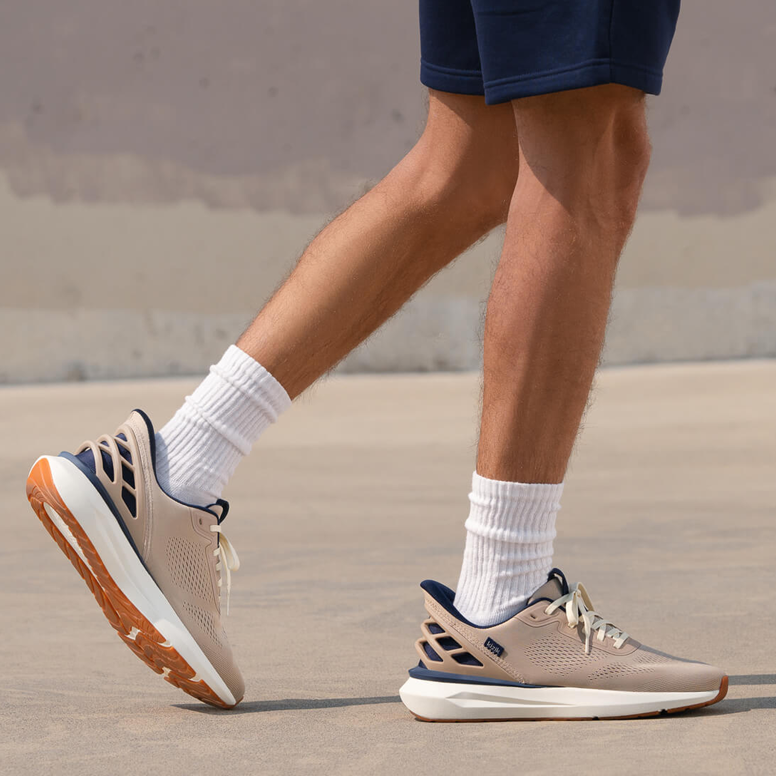 Men's Athens 2 - Doe skin/Naval Academy